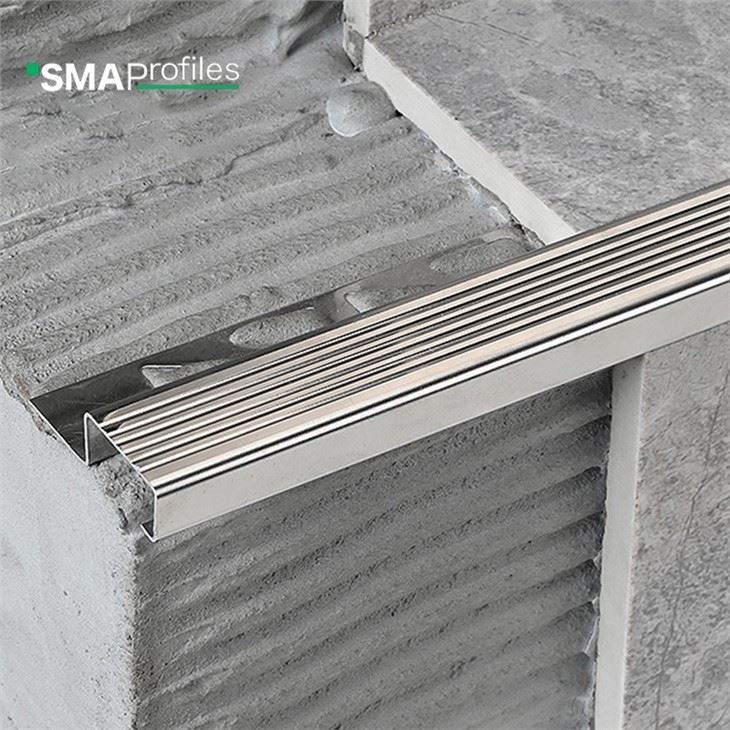 Floor Step Edge Trim in Stainless Steel